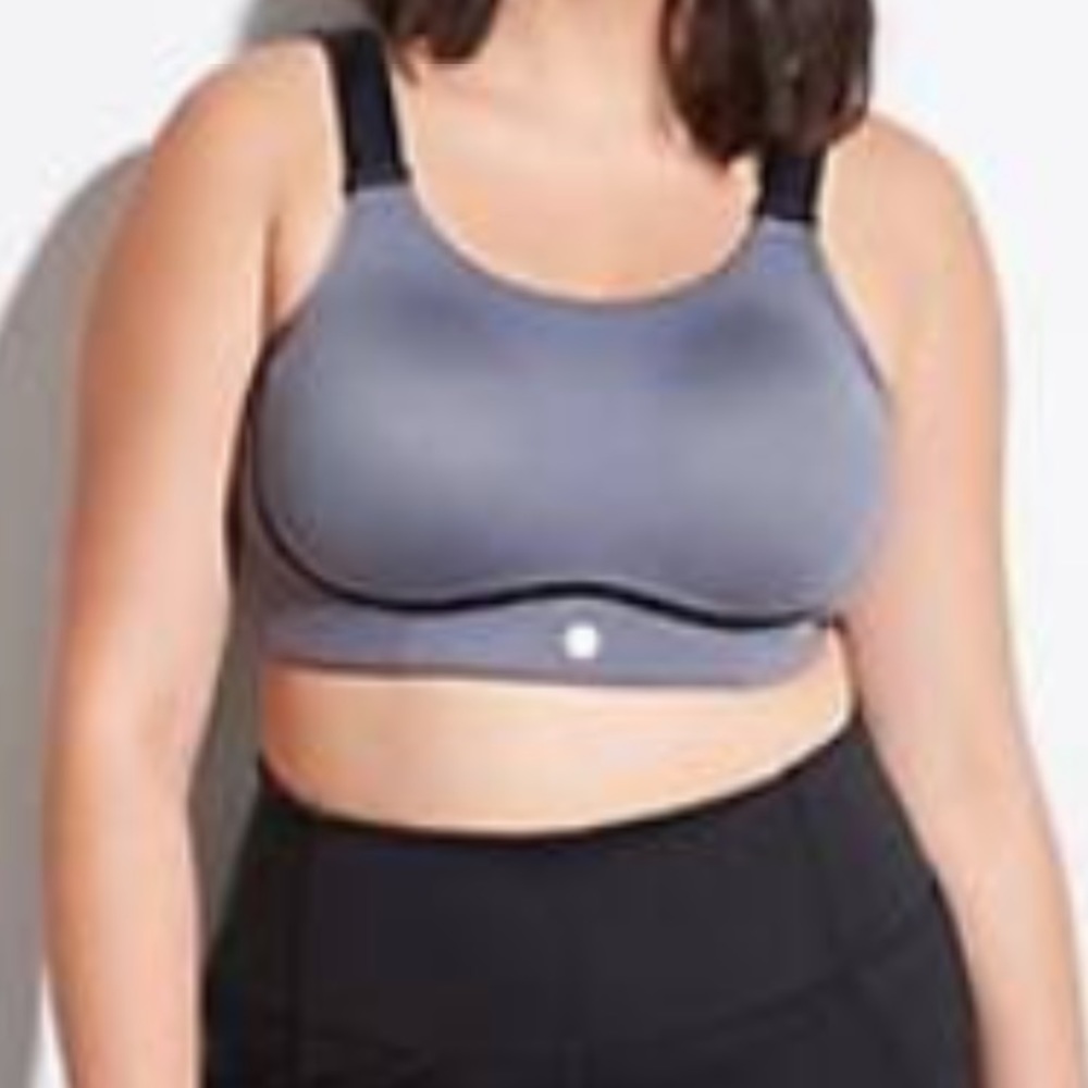 MOVING SALE LIVI Active Sports Bra